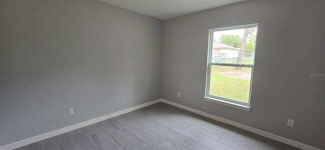 Foto del edificio - 5545 SE 70th Ave