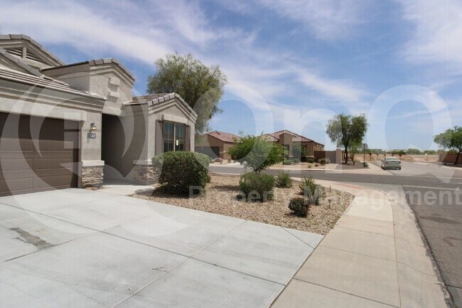 Building Photo - 1262 E Lee Pl