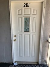 Building Photo - 281 S Evergreen Dr