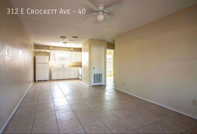 Foto del edificio - 312 E Crockett Ave