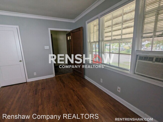 Foto del edificio - 2 br, 1 bath House - 3324 Rosamond Ave