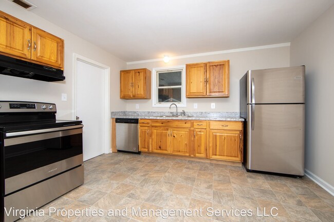 Building Photo - 3 br, 1.5 bath House - 10524 Cutbank Churc...