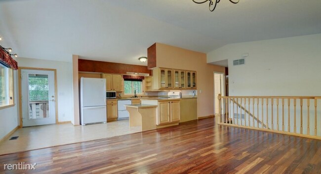 Building Photo - 5201 Wasilla-Fishhook Rd