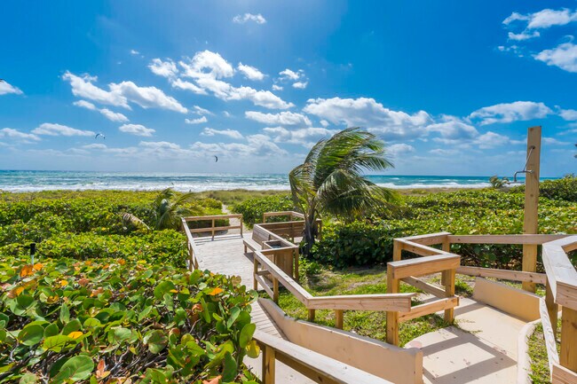 Building Photo - 2871 N Ocean Blvd