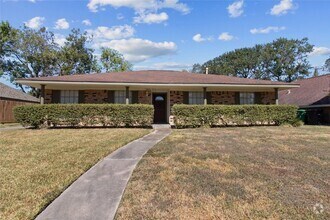 Building Photo - 5818 Silver Frst Dr