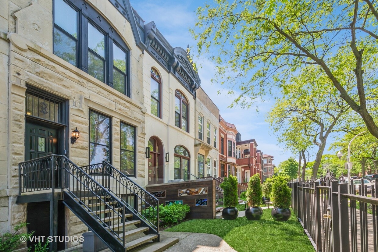 Primary Photo - 459 E Oakwood Blvd