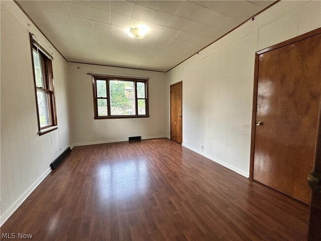 Building Photo - 214 Jacquette St
