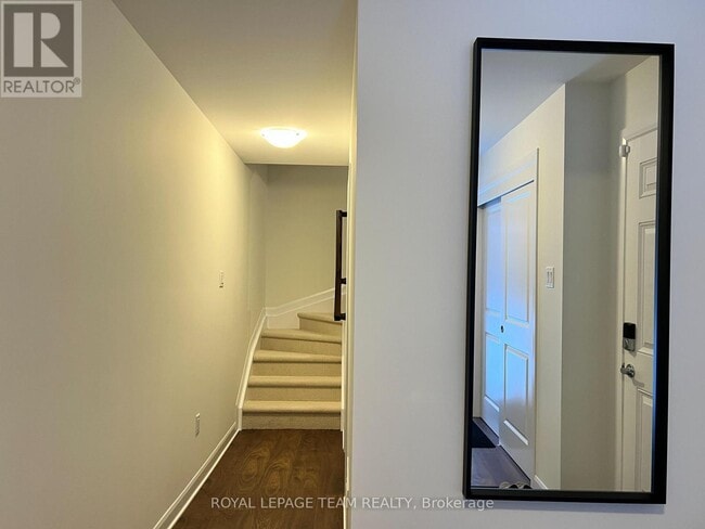 Building Photo - 709 Confluence Walk