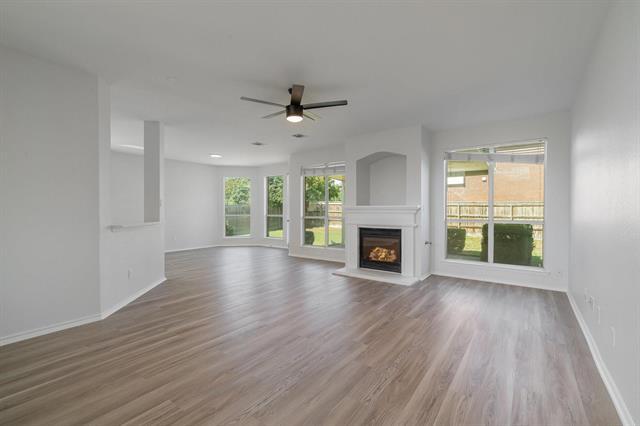 Foto del edificio - 223 Briar Oak Dr