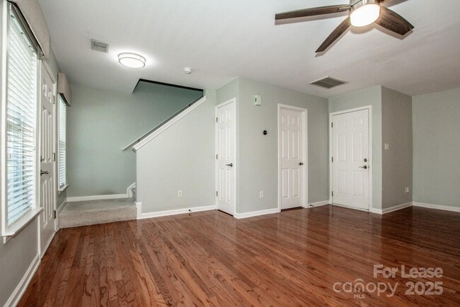 Foto del edificio - 17307 Villanova Rd