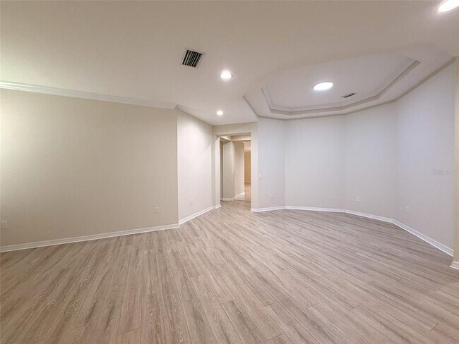 Foto del edificio - 12947 Runswick Ave