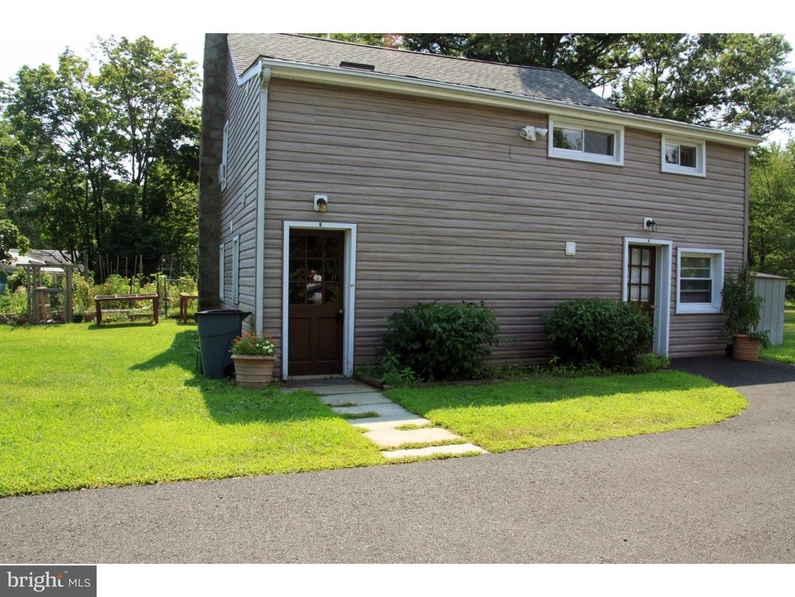 1328 Tunnel Rd, Perkasie, PA 18944 House Rental in Perkasie, PA