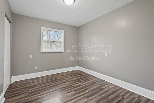 Building Photo - 5318 E 200 N