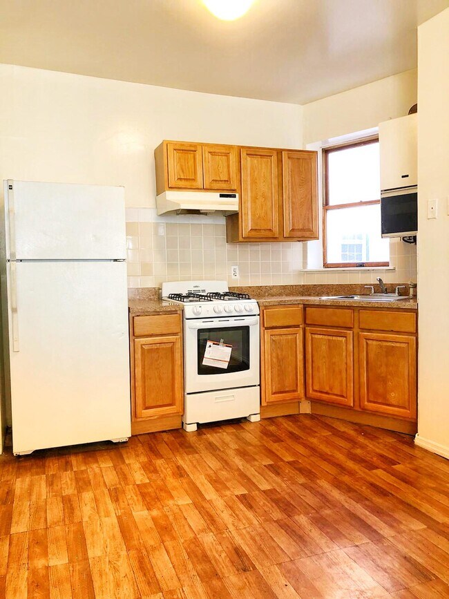Building Photo - 320 Ditmas Avenue