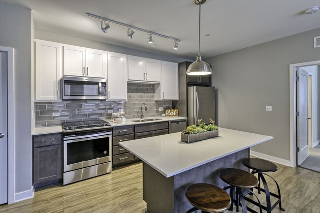 Building Photo - Maple and Main Apartments