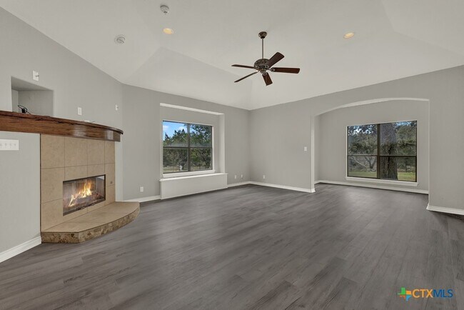 Foto del edificio - 923 Krona Ct