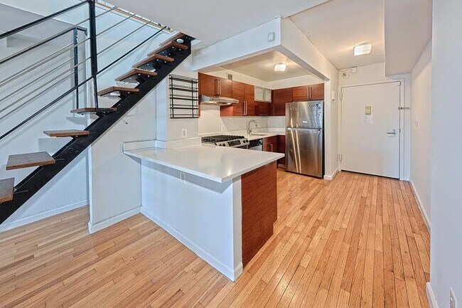 Foto del edificio - 184 Thompson St