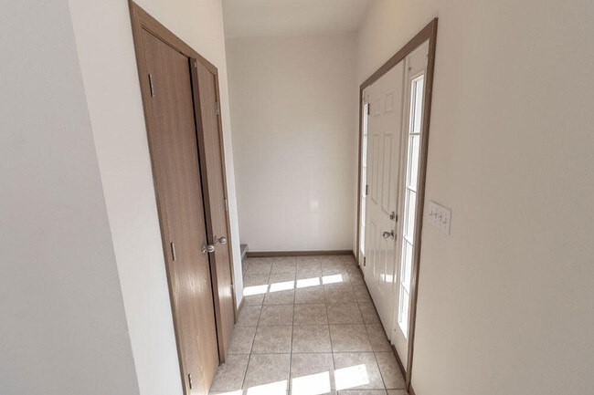 Building Photo - 1641 Citadel Dr