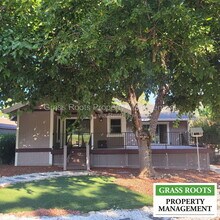 Building Photo - 12061 Lake Wildwood Dr