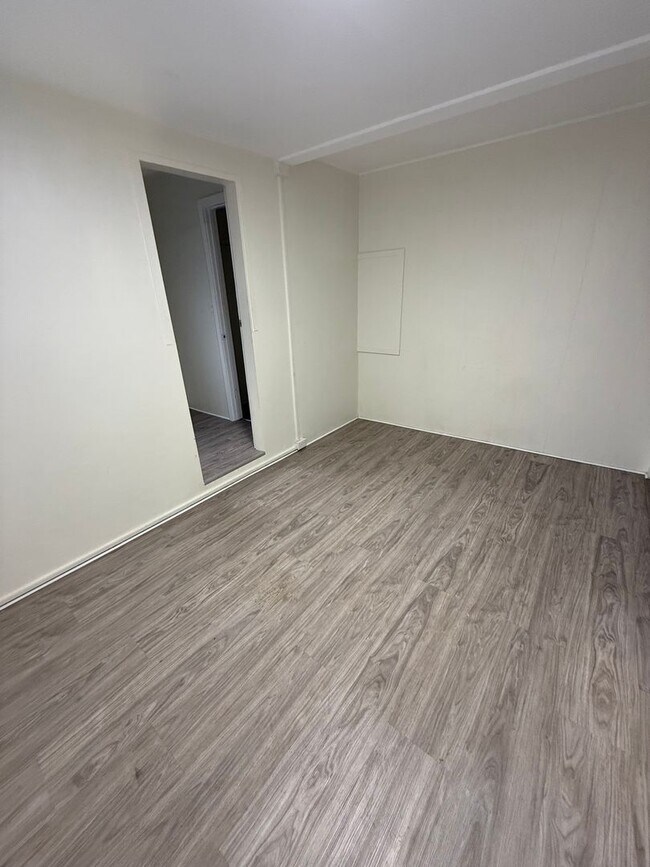 Building Photo - 603 Kunawai Ln