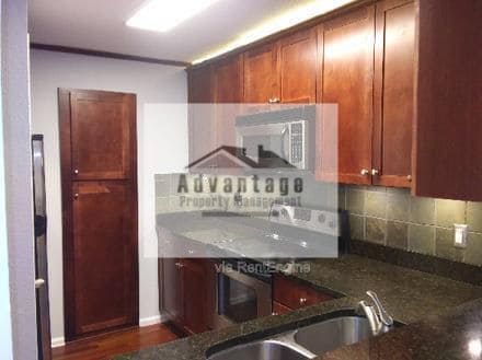 Building Photo - 2657 Lenox Rd NE