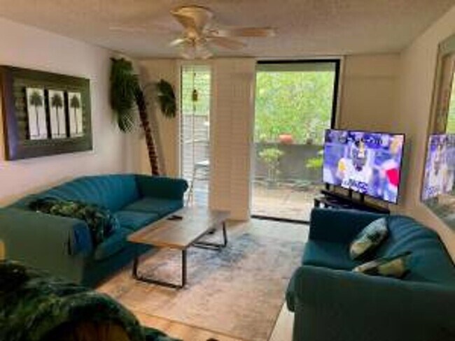 Foto del edificio - 6 MONTHS SHORT TERM RENTAL FURNISHED CONDO AVAILABLE