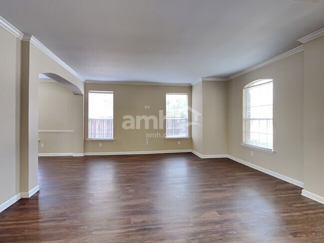 Building Photo - 1608 Hill Creek Drive