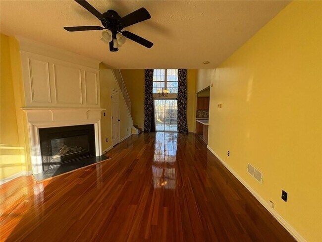 Building Photo - 1607 Heyford Cir