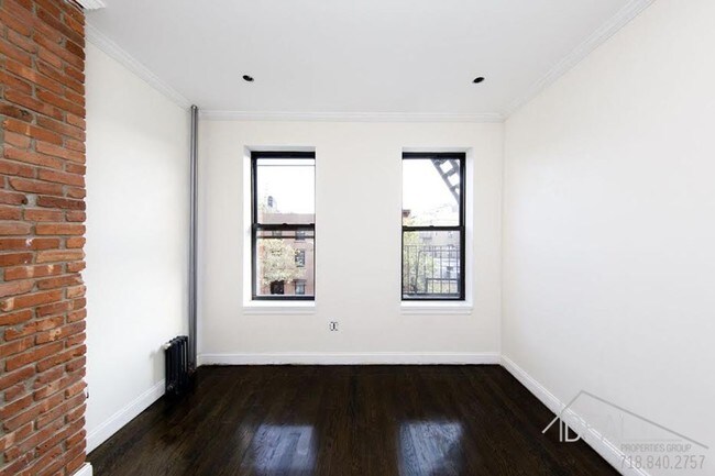 Building Photo - 299 Degraw St