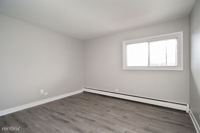 Building Photo - 2114 N Elmwood Ave