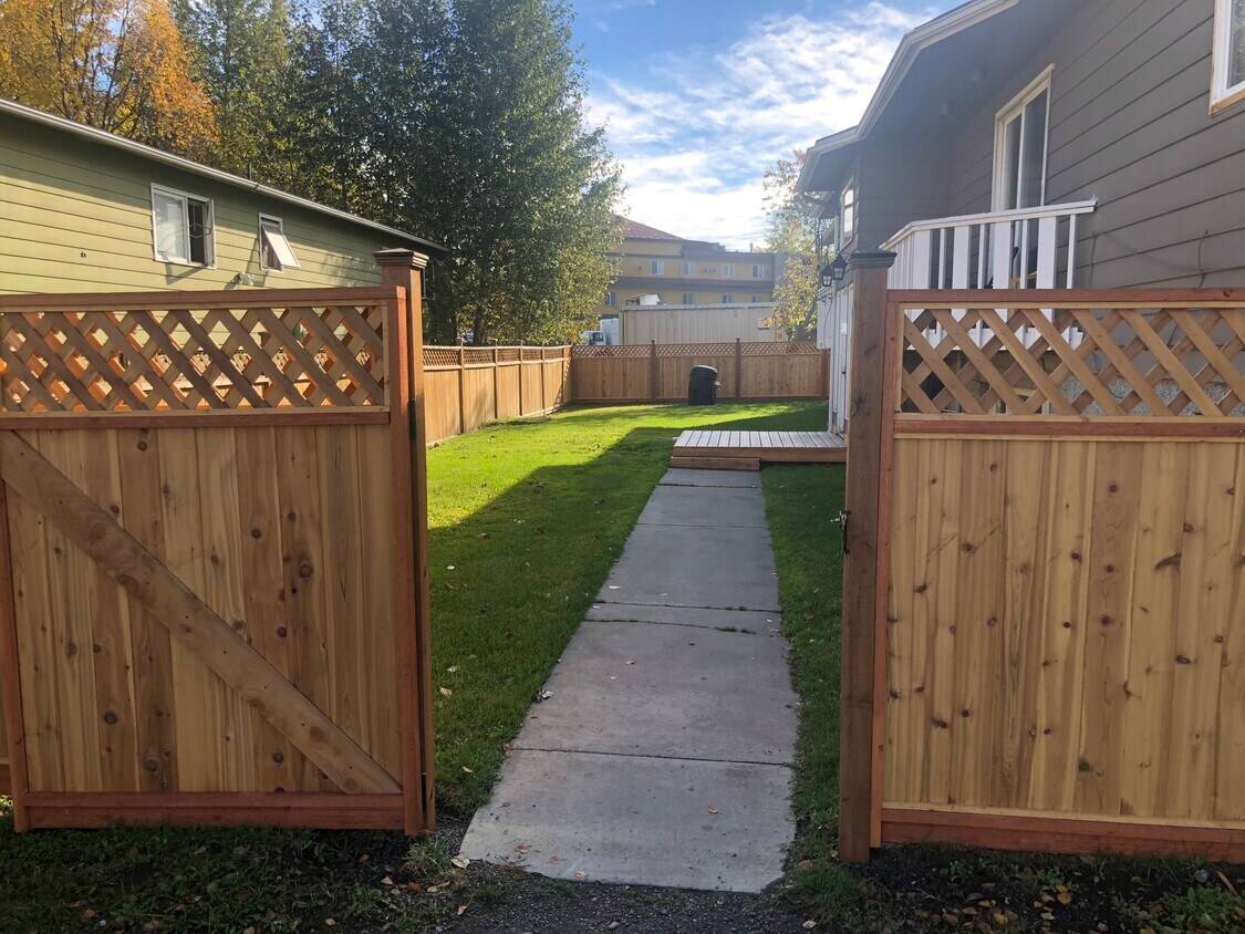 New Fence - 2824 W 42nd Ave