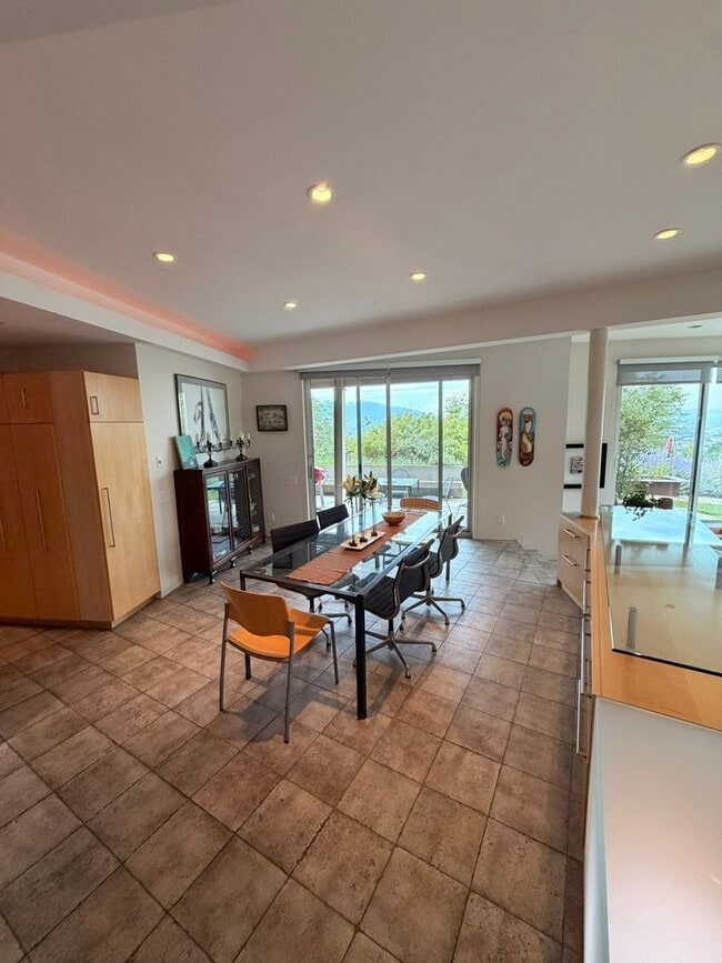 Beautiful Executive Retreat in the Avenues! - Beautiful Executive Retreat in the Avenues! Apartment
