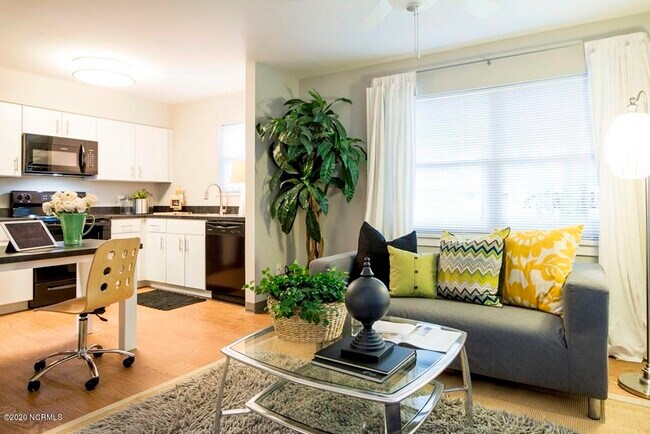 Foto del edificio - 1509 Little John Cir