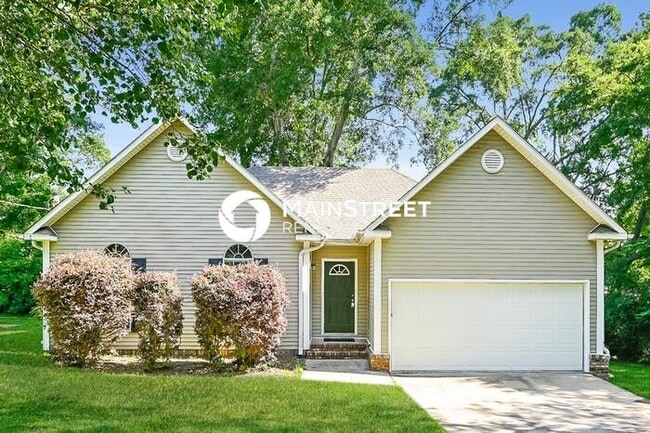 Building Photo - 3 Bedroom Pet-Friendly Home in Alabaster, AL with Main Street Renewal