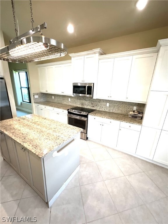 Building Photo - 11708 Stonecreek Cir