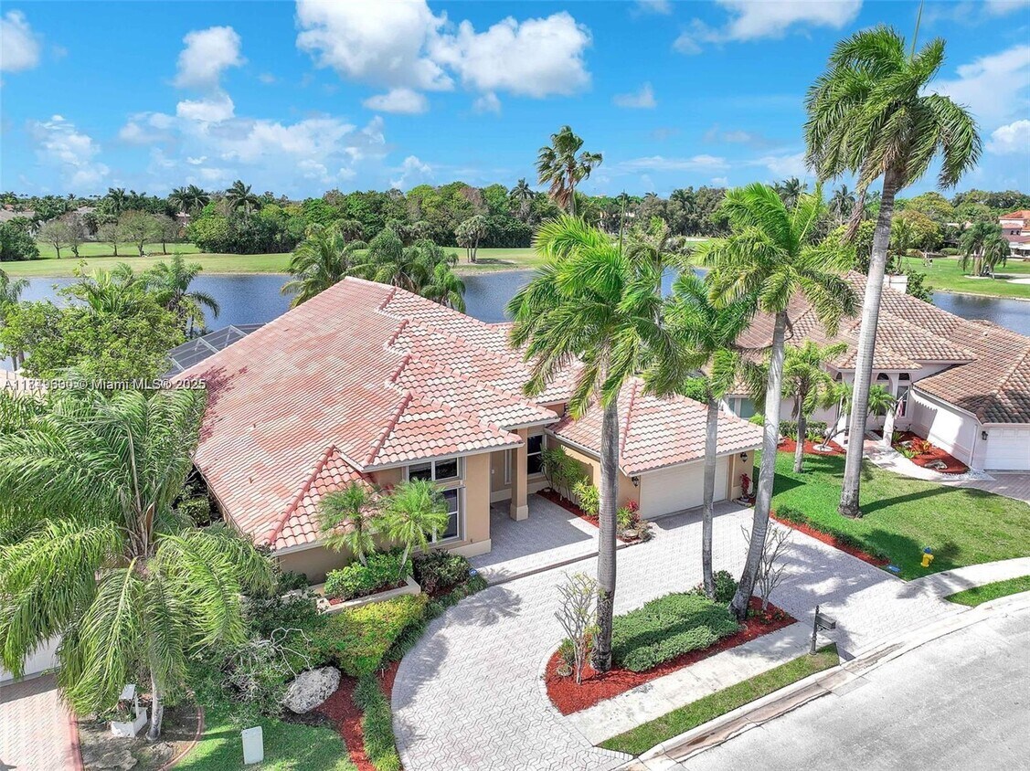 Foto principal - 620 Laurel Ln