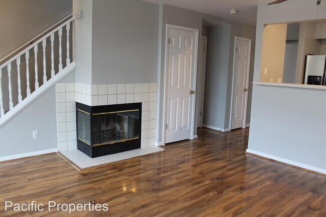 Building Photo - 2 br, 2.5 bath House - 405 Feldspar Ln