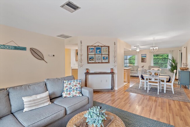 Foto del edificio - 3636 Roslyn Rd
