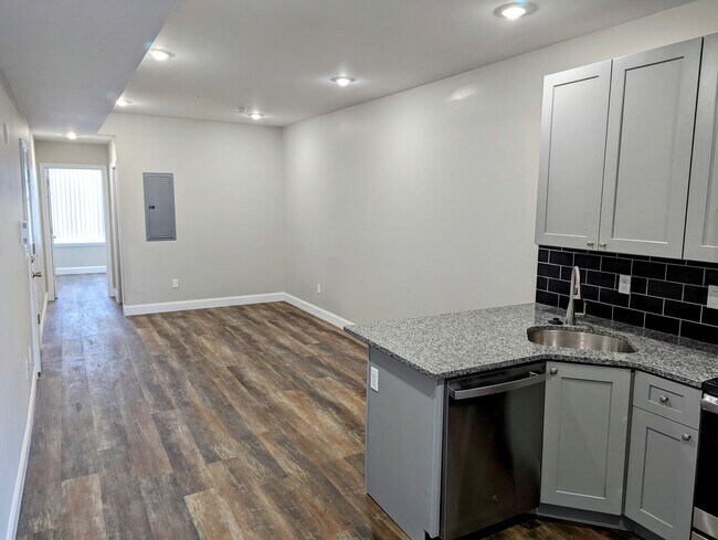 Building Photo - 1302 N 22nd St