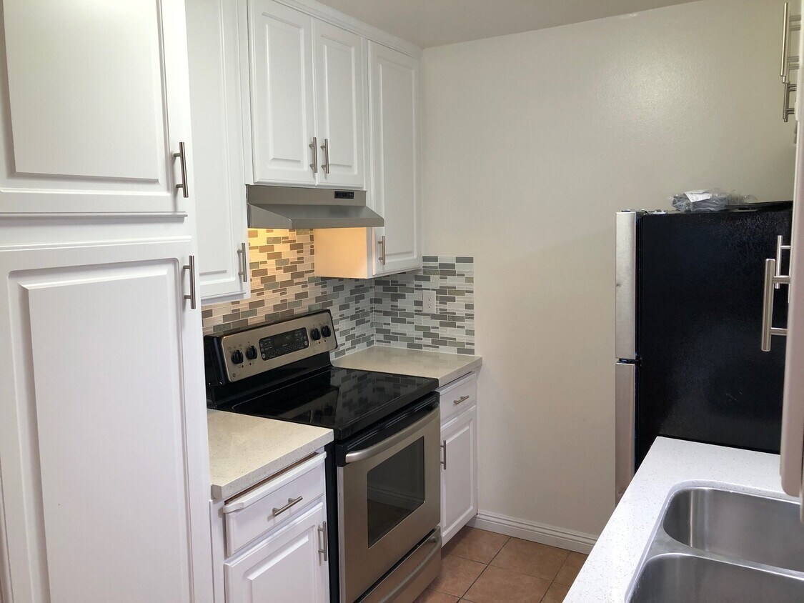 Primary Photo - 4378 38th St