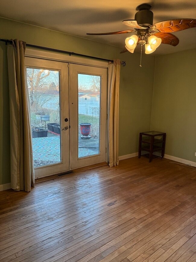 Foto del edificio - 655 Comstock Ave