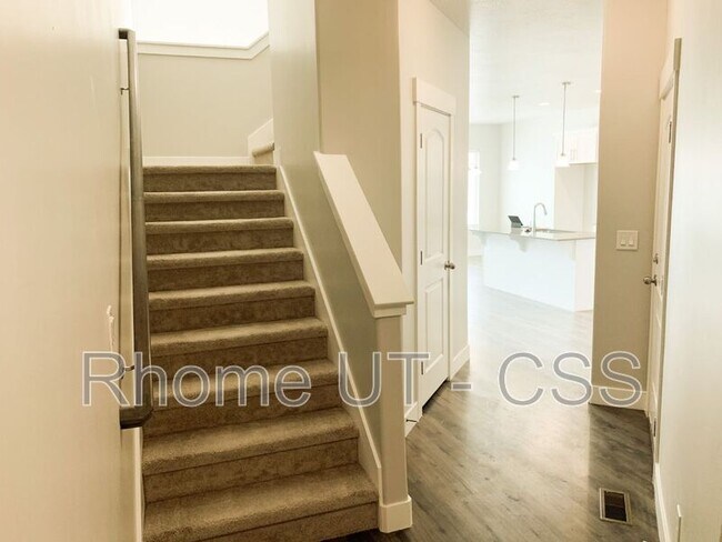 Building Photo - 5107 W Tyce Ln