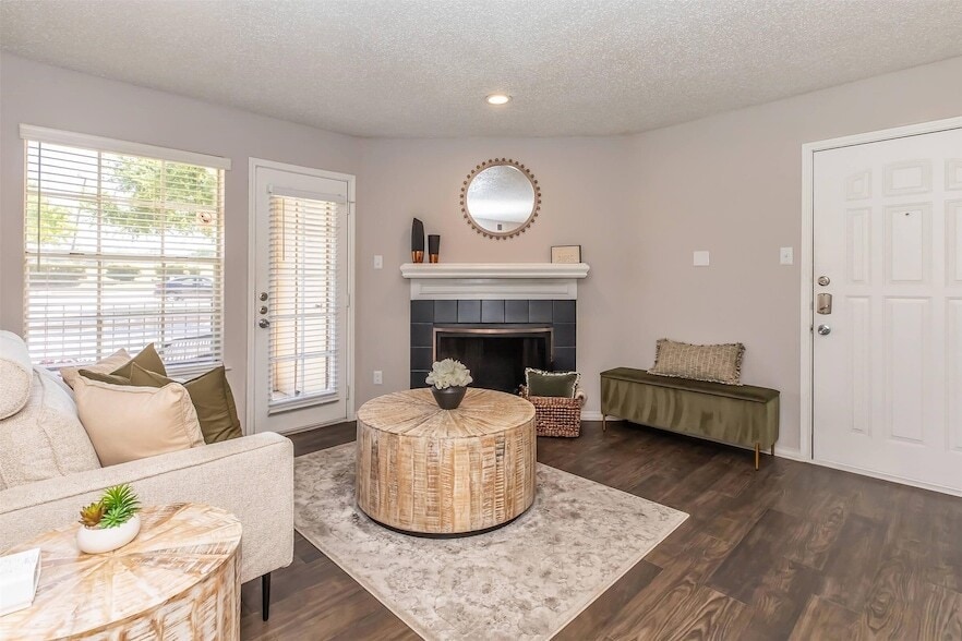 Foto principal - 8301 Boat Club Rd