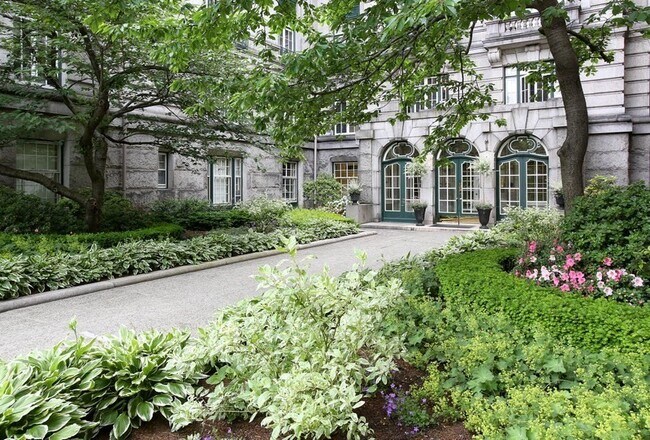 Foto del edificio - 1514 Beacon St