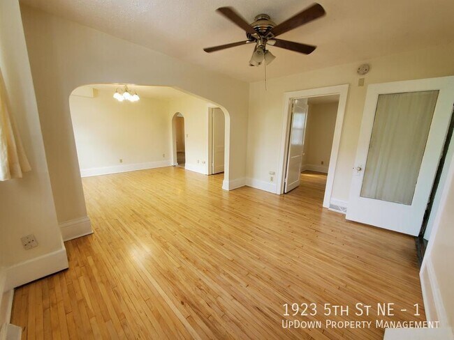 Foto del edificio - 1923 5th St NE