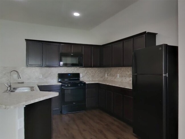 Building Photo - 15426 Rancho Joya Wy