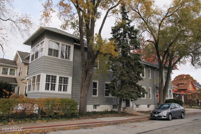 Building Photo - 1323 Webb Rd