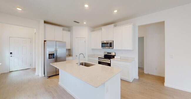 Foto del edificio - "Charming 3-Bed Oasis on Friendship Fountain Ave with 2 Full Baths and 1714 Sq Ft of Comfort!"