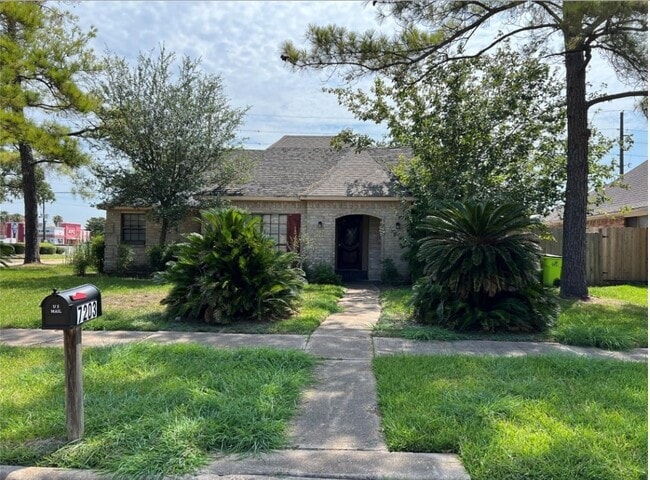 Building Photo - 7203 Mission Ct Dr