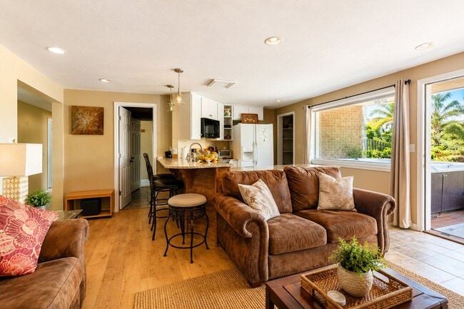 Building Photo - 6508 S Canyon Cove Dr
